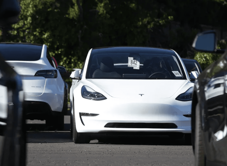 Tesla share price under pressure